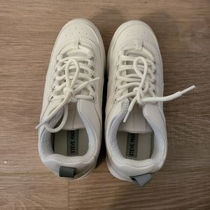 Steven Madden Chunky white sneaker Size8